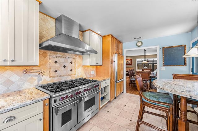 800 Driftwood Avenue, Seal Beach, CA 90740
