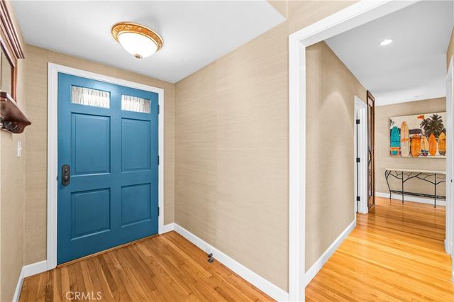 800 Driftwood Avenue, Seal Beach, CA 90740