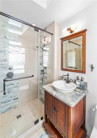 800 Driftwood Avenue, Seal Beach, CA 90740