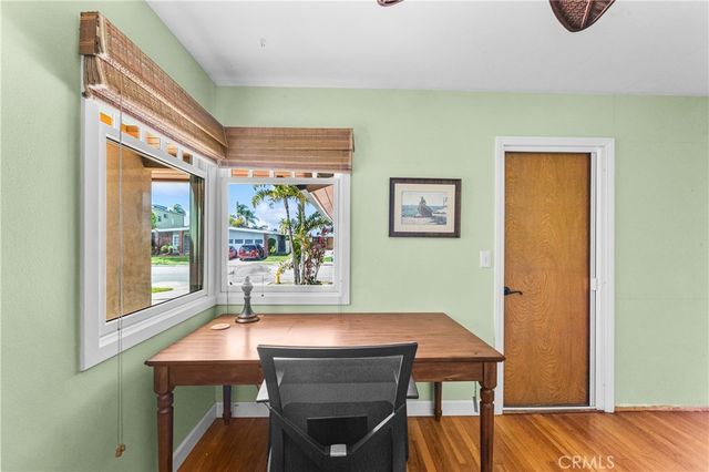 800 Driftwood Avenue, Seal Beach, CA 90740