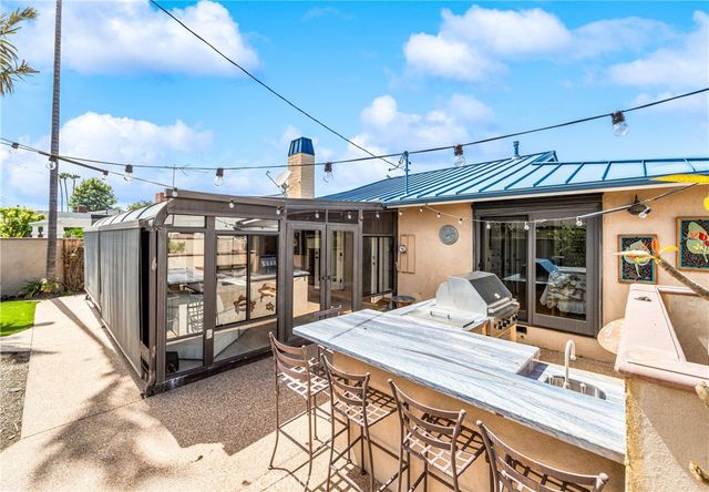800 Driftwood Avenue, Seal Beach, CA 90740