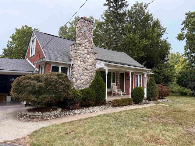 38545 Riverside Drive, Clinton Township, MI 48036