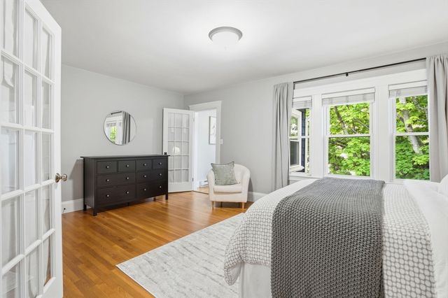 32 Eddy St 3, Waltham, MA 02453