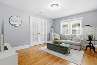 32 Eddy St 3, Waltham, MA 02453