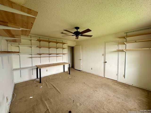 2321 Green Valley, Cibolo, TX 78108