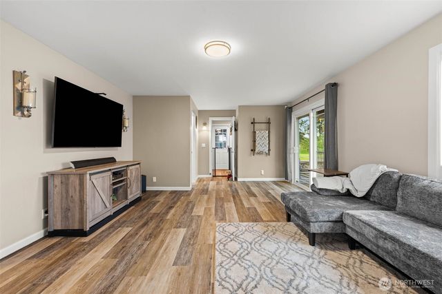 20215 189th Avenue Ct E, Orting, WA 98360