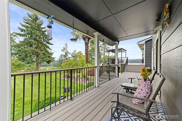 20215 189th Avenue Ct E, Orting, WA 98360