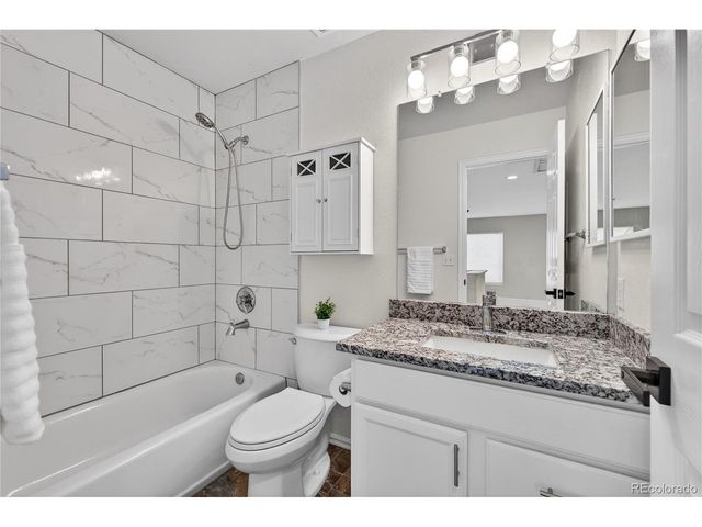 9719 Burberry Way, Highlands Ranch, CO 80129