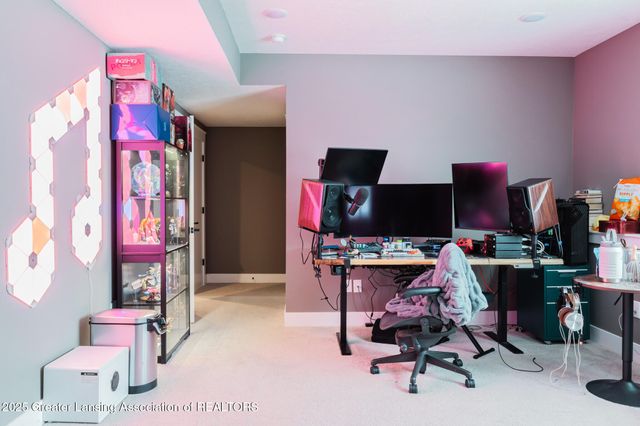 6077 Sleepy Hollow Lane, East Lansing, MI 48823