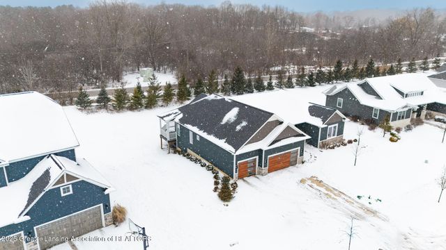 6077 Sleepy Hollow Lane, East Lansing, MI 48823