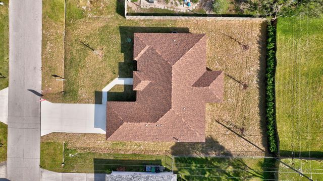 4122 SW Baird Street, Port St Lucie, FL 34953