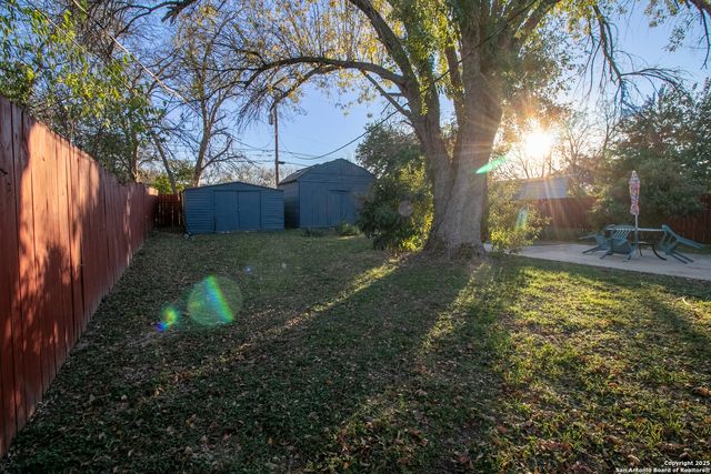 814 WEIZMANN ST, San Antonio, TX 78213