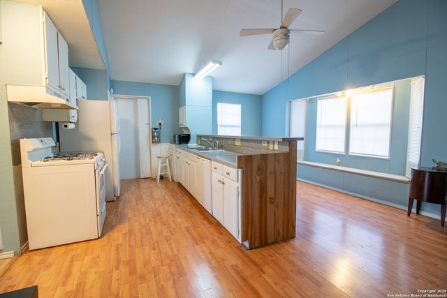 814 WEIZMANN ST, San Antonio, TX 78213