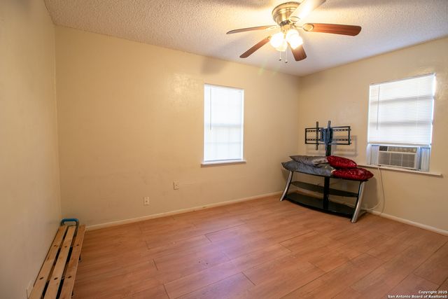 814 WEIZMANN ST, San Antonio, TX 78213