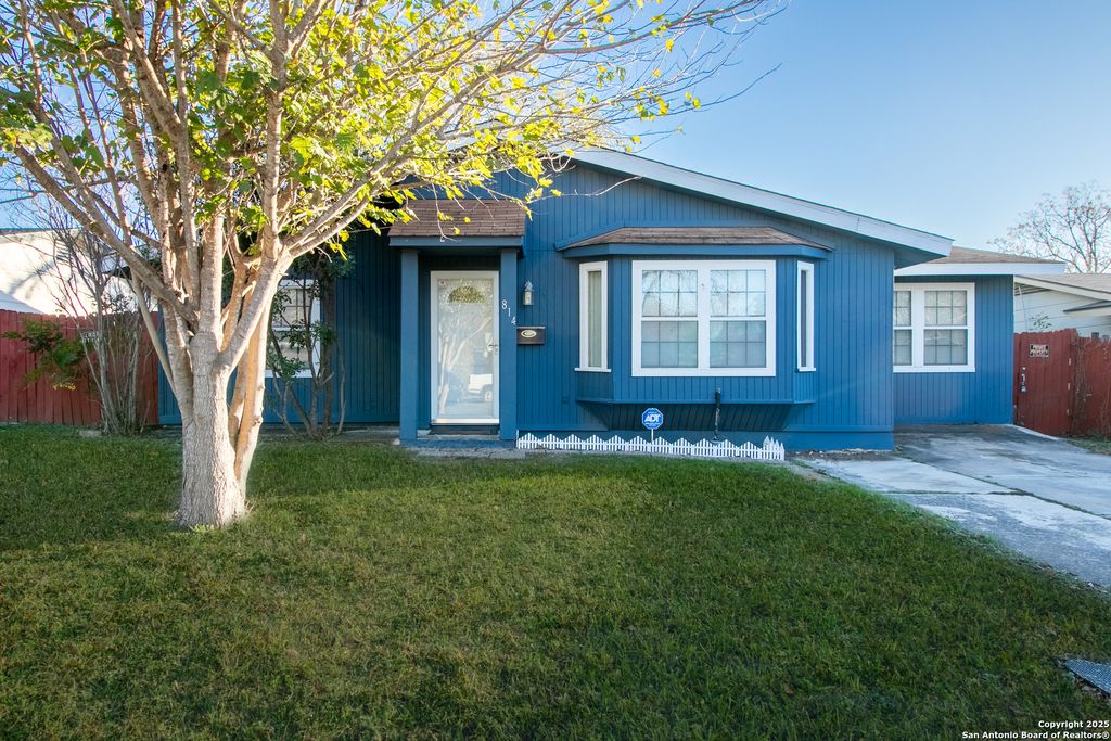 814 WEIZMANN ST, San Antonio, TX 78213