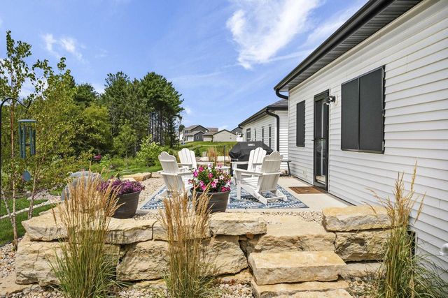 215 BoAnn Terrace, Belleville, WI 53508