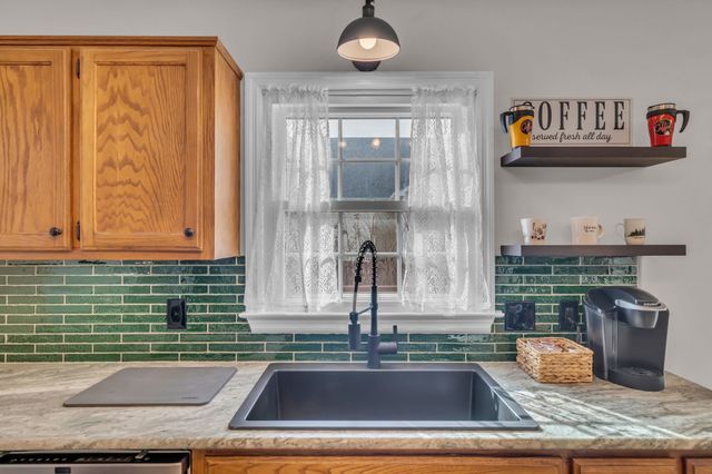 208 Saint Pauls Ln, Smyrna, TN 37167