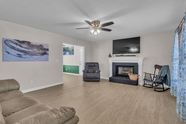 208 Saint Pauls Ln, Smyrna, TN 37167