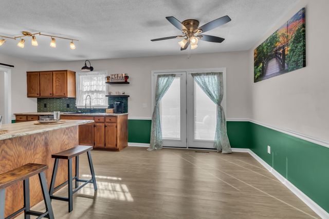 208 Saint Pauls Ln, Smyrna, TN 37167