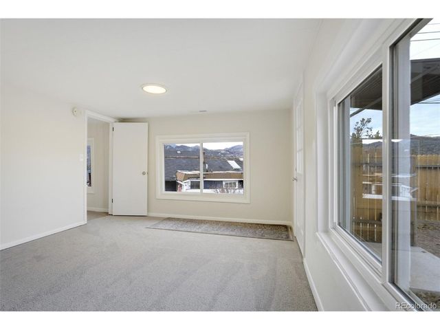 202 Oklahoma Rd, Manitou Springs, CO 80829