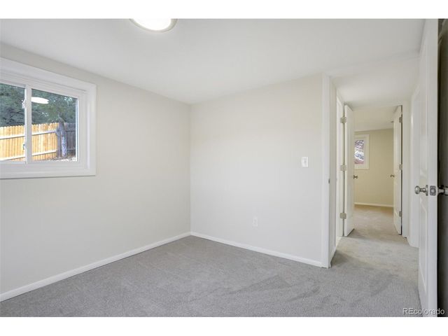 202 Oklahoma Rd, Manitou Springs, CO 80829