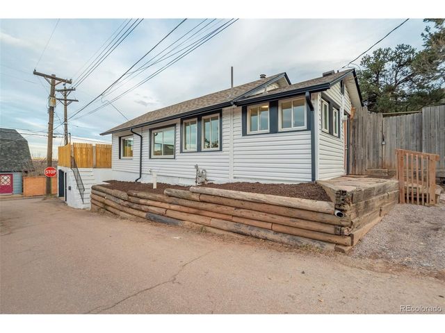 202 Oklahoma Rd, Manitou Springs, CO 80829