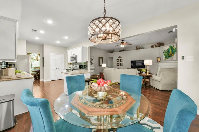 2516 Creeks Edge Drive, Pearland, TX 77581