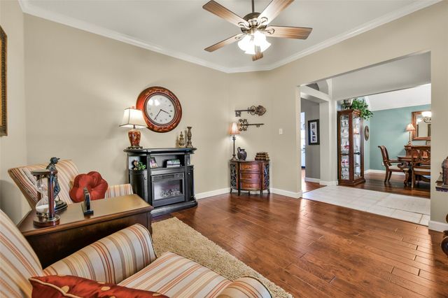 2516 Creeks Edge Drive, Pearland, TX 77581