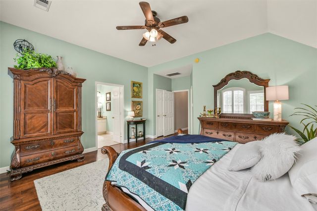 2516 Creeks Edge Drive, Pearland, TX 77581