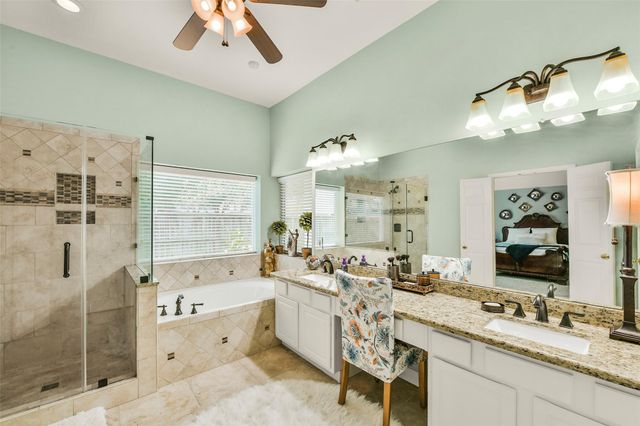 2516 Creeks Edge Drive, Pearland, TX 77581