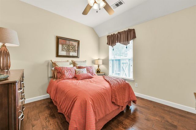 2516 Creeks Edge Drive, Pearland, TX 77581