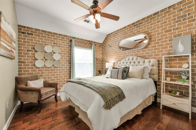 2516 Creeks Edge Drive, Pearland, TX 77581