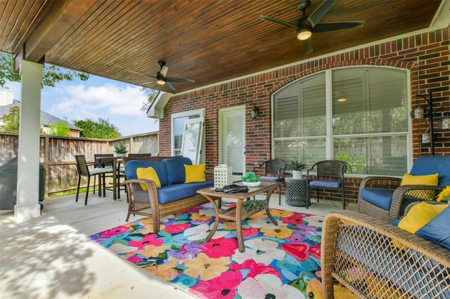 2516 Creeks Edge Drive, Pearland, TX 77581