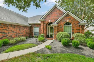 2516 Creeks Edge Drive, Pearland, TX 77581