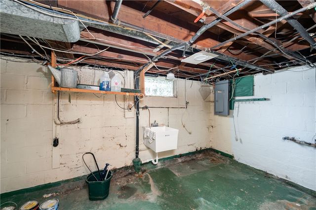 236 Alameda Rd, Twp Of But Nw, PA 16001
