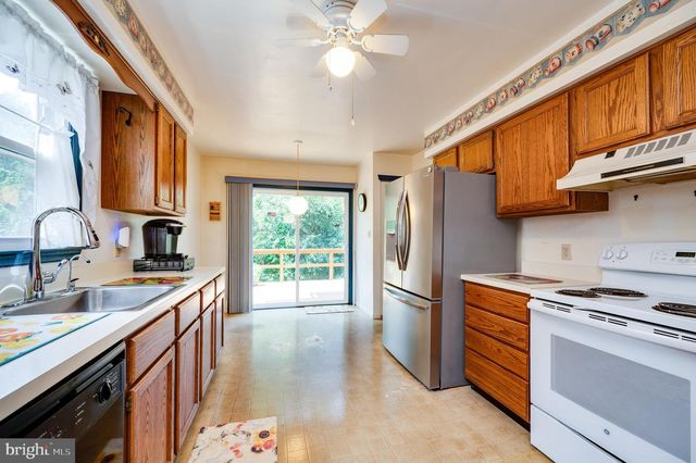 996 GROUSE WAY, Reading, PA 19606