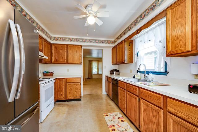 996 GROUSE WAY, Reading, PA 19606