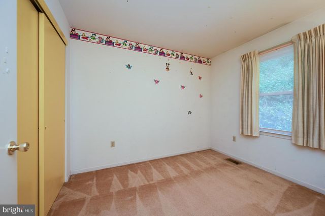 996 GROUSE WAY, Reading, PA 19606