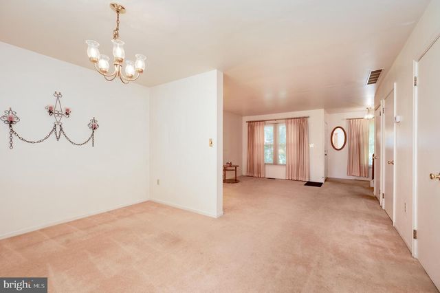 996 GROUSE WAY, Reading, PA 19606
