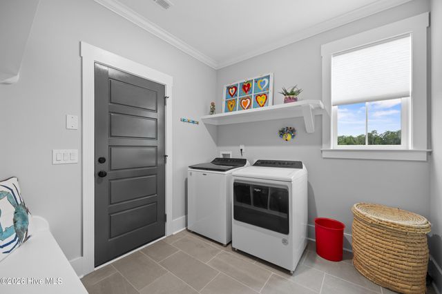 3386 Island Lakes Drive, Southport, NC 28461