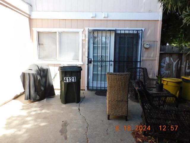 4121 Brookfield Dr, Sacramento, CA 95823