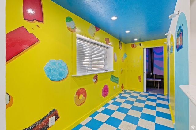 7095 W 3500 ST, West Valley City, UT 84128