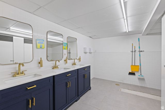 7095 W 3500 ST, West Valley City, UT 84128