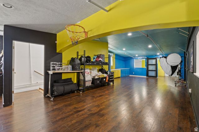 7095 W 3500 ST, West Valley City, UT 84128