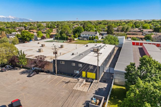 7095 W 3500 ST, West Valley City, UT 84128