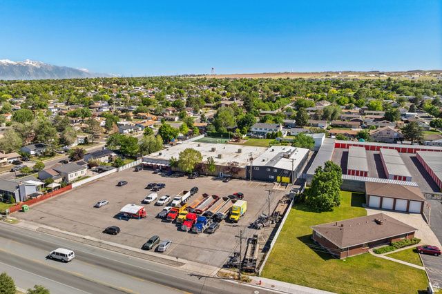7095 W 3500 ST, West Valley City, UT 84128
