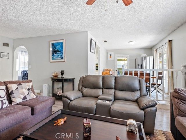 15880 Elcona Place, Victorville, CA 92395