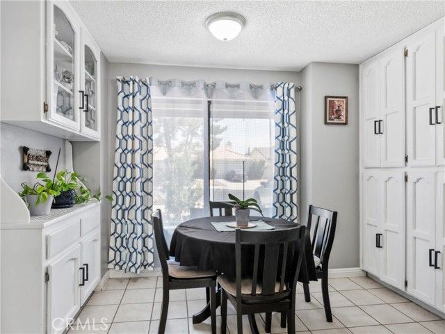 15880 Elcona Place, Victorville, CA 92395