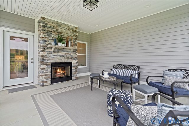 9066 Terroir Ln, New Kent, VA 23124