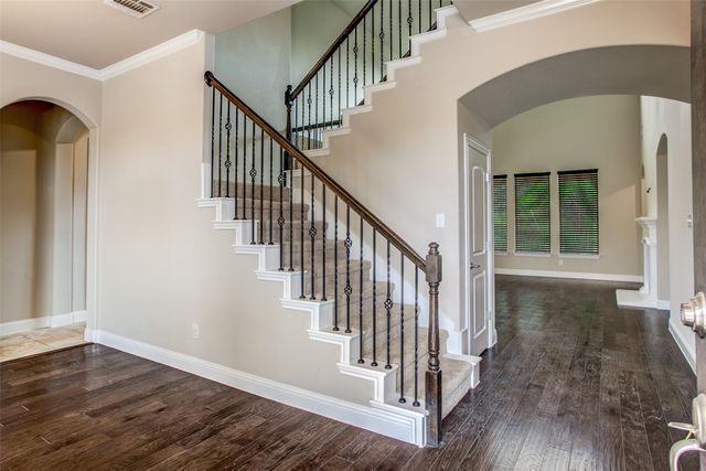 6810 Historic View, Dallas, TX 75236